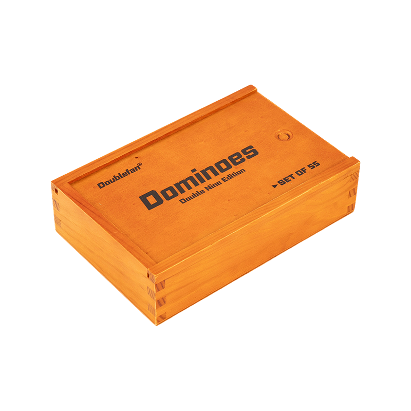 Tradičné kubánske dvojité deväť drevené krabičky domino